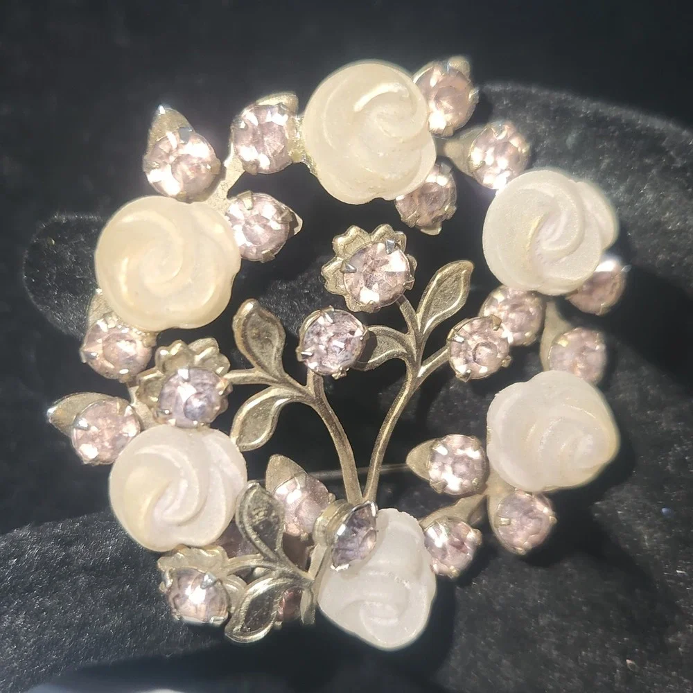 Vintage Gold Tone Wreath Brooch White Carved Roses pink Rhinestones Floral